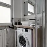 Apartamento Joivy Stylish Double Near Metro Station Milán