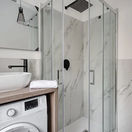 Joivy Stylish Double Near Metro Station Lejlighed *