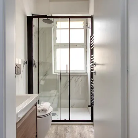 Joivy Stylish Double Near Metro Station Lejlighed Milano