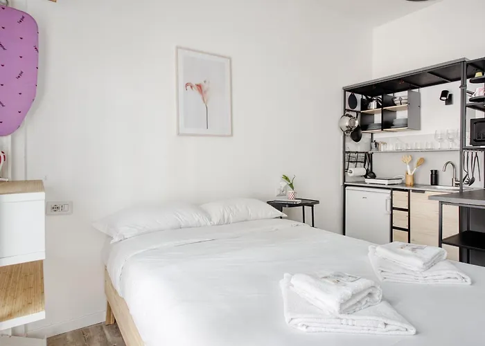 Joivy Stylish Double Near Metro Station شقة *
